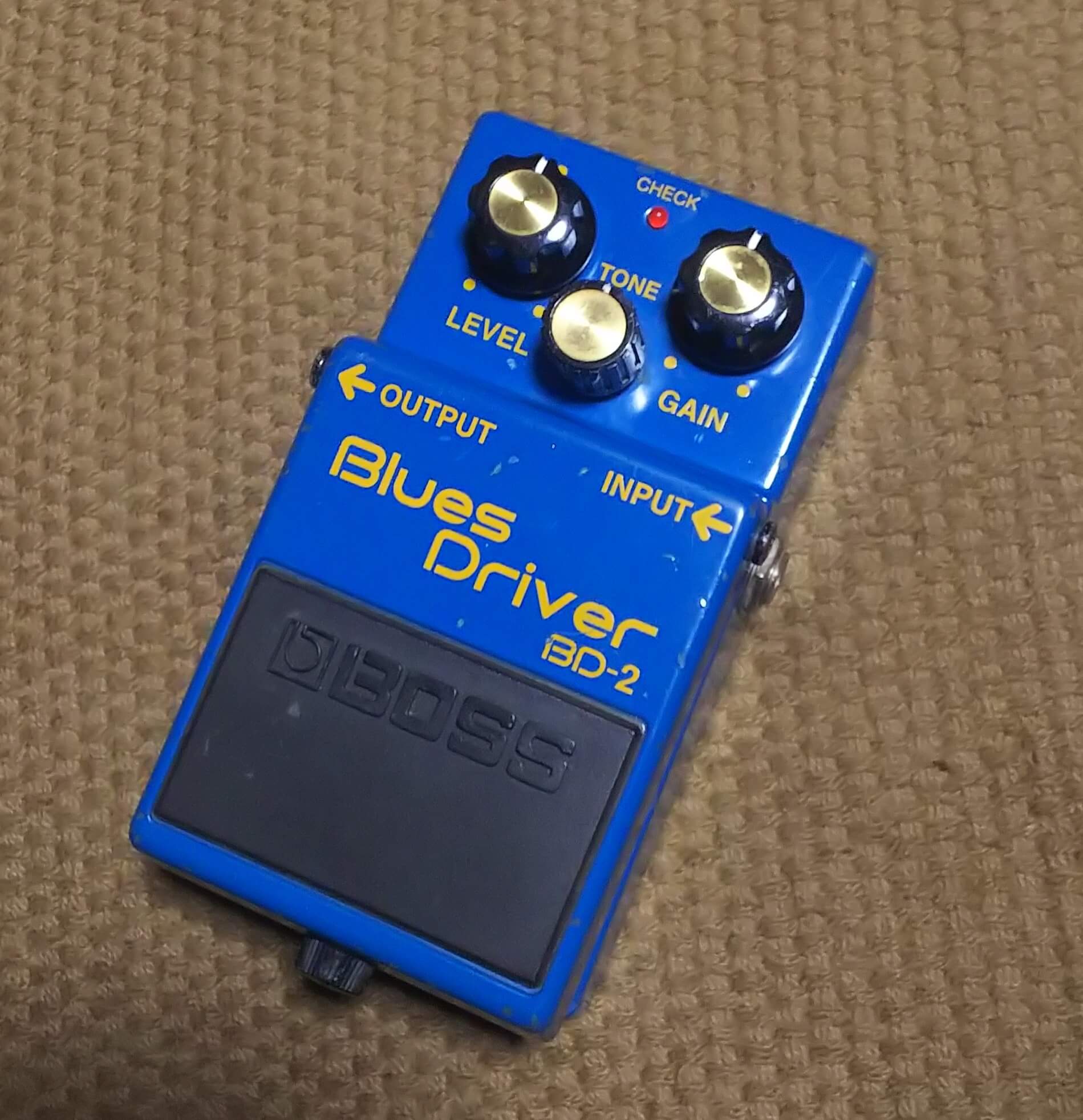 BOSS ブルースドライバー BD-2の特徴や使い方、電源を紹介！ BD-2W(技 